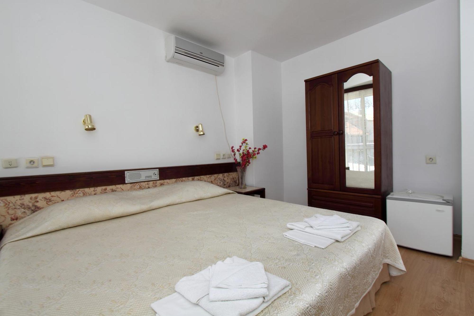 Family Hotel Verona Sozopol Zewnętrze zdjęcie